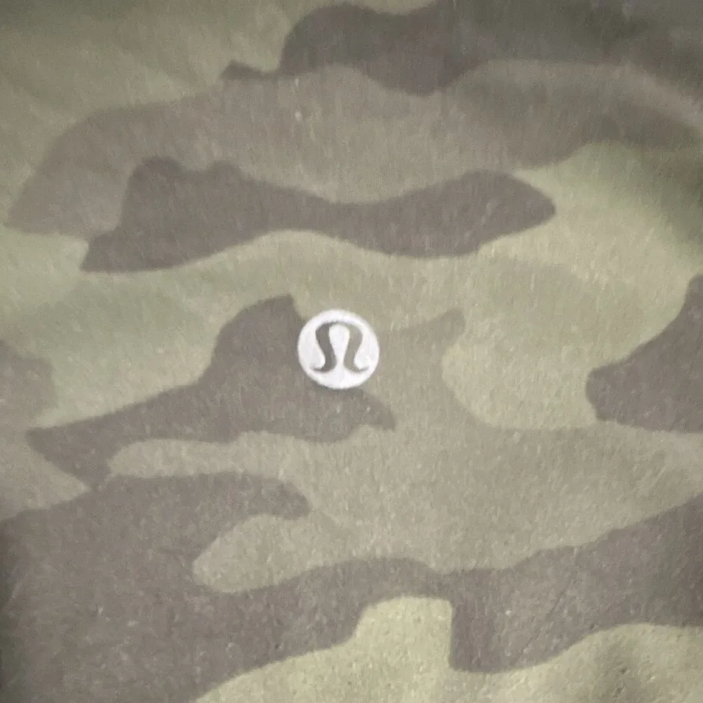 Lululemon Women’s Green Camouflage Ankle Leggings Size 4 Logo Accent